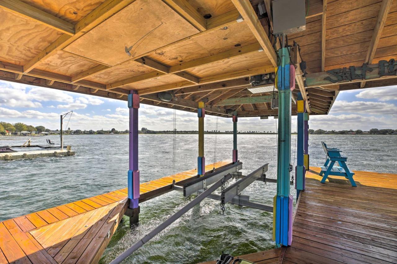 Waterfront Lake Placid Home With Dock And Fire Pit Zewnętrze zdjęcie